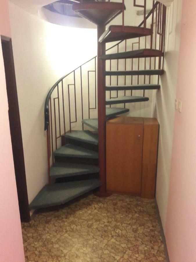 Suncica Apartments Kaštela Exteriör bild